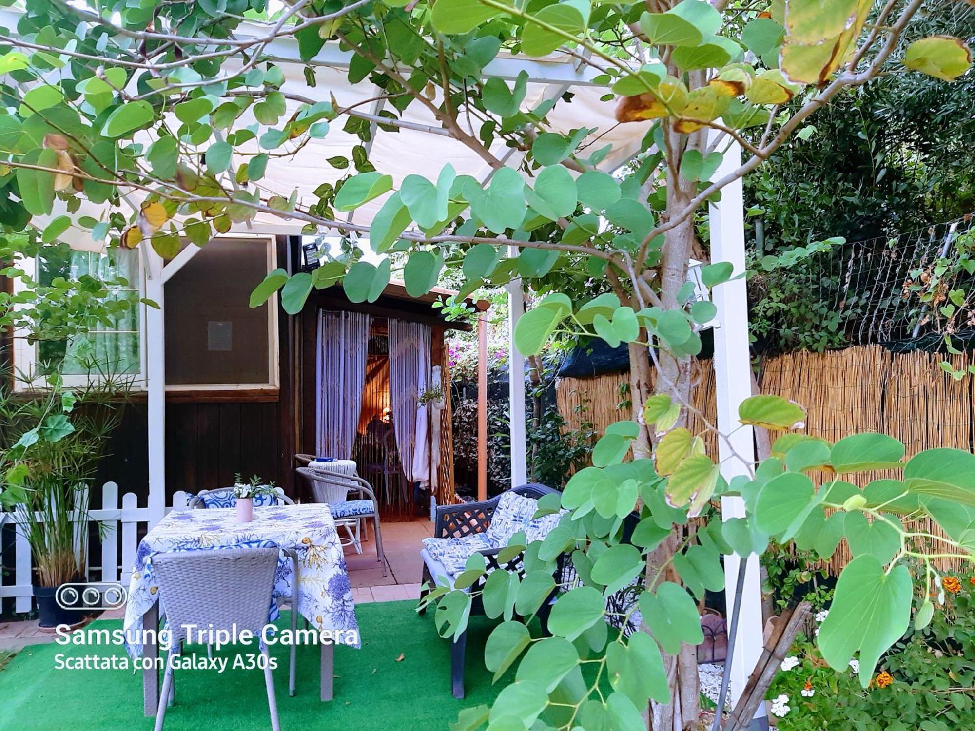 Tom E Jerry Bed & Breakfast ดอมุสเดมาเรีย ภายนอก รูปภาพ