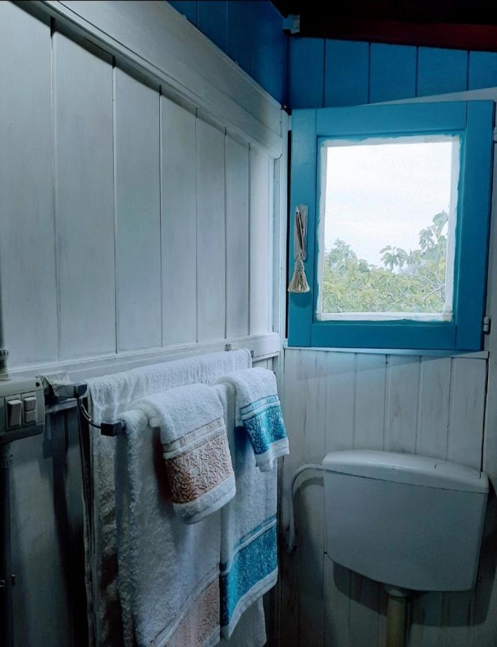 Tom E Jerry Bed & Breakfast ดอมุสเดมาเรีย ภายนอก รูปภาพ